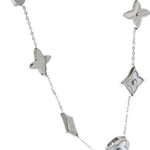 Silver Tone Fashion Necklace and Earrings Jewelry set
